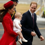 Prințul George alături de părinții săi, în prima sa vizită oficială în Noua Zeenlanda